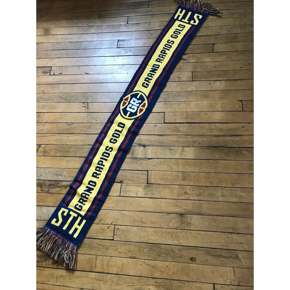 Grand Rapids‎ Gold Scarf